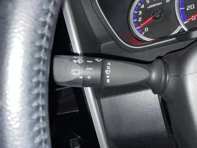 トヨタ タンク カスタムG S 新潟県 2017(平29)年 9.4万km パールホワイトⅢ 　社外ナビ/　フルセグテレビ/　Bluetooth/　アイドリングストップ/　ウィンカーミラー/　クルーズコントロール/　ドアバイザー/　プッシュスタート/　両側パワースライドドア/　オートライト/　モデリスタエアロ/　LEDヘッドライト/　電動格納ミラー