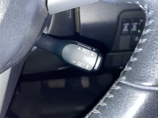 トヨタ タンク カスタムG S 新潟県 2017(平29)年 9.4万km パールホワイトⅢ 　社外ナビ/　フルセグテレビ/　Bluetooth/　アイドリングストップ/　ウィンカーミラー/　クルーズコントロール/　ドアバイザー/　プッシュスタート/　両側パワースライドドア/　オートライト/　モデリスタエアロ/　LEDヘッドライト/　電動格納ミラー