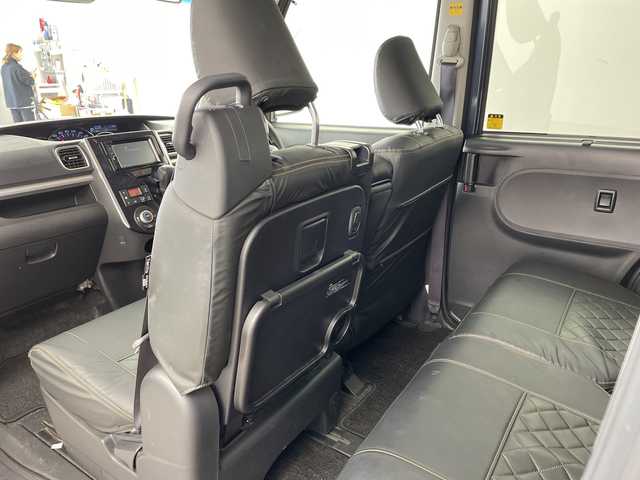 ダイハツ タント カスタム RS トップED SA Ⅲ 兵庫県 2017(平29)年 7.2万km メテオライトグレーイリュージョナルP ・社外ディスプレイオーディオ/CD/DVD/USB/・バックカメラ/・ETC/・スマートアシストIII/・衝突回避支援ブレーキ機能/・誤発進抑制制御機能（前方・後方）/・オートハイビーム/・先行車発進お知らせ機能/・車線はみ出し警報/・ＬＥＤヘッドライト/・オートライト/・フォグランプ/・両側パワースライドドア/・ハーフレザーシート/・シートヒーター/・レザー調シートカバー/・純正15インチアルミホイール/・純正フロアマット/・ステアリングスイッチ/・スマートキー/・プッシュスタート