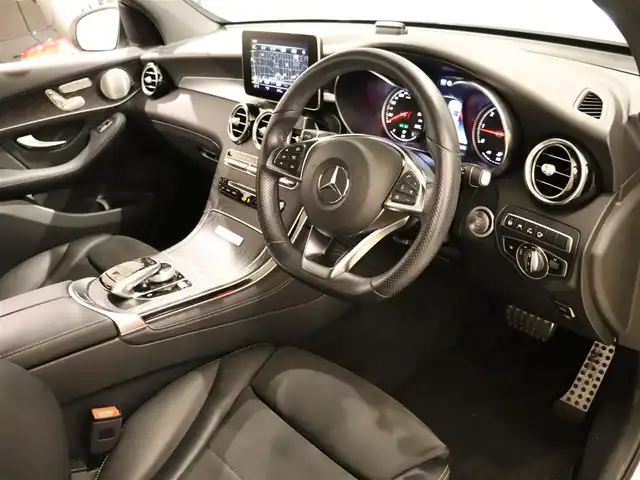 メルセデス・ベンツ ＧＬＣ２２０ d 4マチック ローレウスED 京都府 2019(令1)年 5.7万km ダイヤモンドホワイト サンルーフ ナビ 全方位カメラ ブルメスター ACC ETC 4WD　ＢＭＳ　パワーバックドア　パワーシート　シートヒーター アクティブブレーキ　インテリジェントライト　電動リアドア 19AW LED/半革 /ブルメスター /ACC /全方位カメラ /BMS /パワーバックドア /メモリー付きパワーシート /アクティブブレーキアシスト /インテリジェントライト /シートヒーター