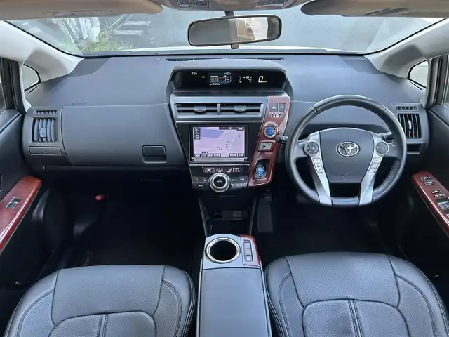 トヨタ プリウス α S ツーリングセレクション 静岡県 2015(平27)年 6.5万km ホワイトパールクリスタルシャイン 純正8インチナビ(NSZA-X64T)/　AM FM CD DVD Bluetooth SDREC/純正17インチアルミホイール/スマートキー2本/ステアリングスイッチ/ドライブモードセレクト/フロントフォグランプ/パーキングアシスト/黒レザー調シートカバー/フルセグTV/ビルトインETC/バックモニター/LEDオートヘッドライト