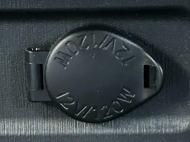 トヨタ プリウス α S ツーリングセレクション 静岡県 2015(平27)年 6.5万km ホワイトパールクリスタルシャイン 純正8インチナビ(NSZA-X64T)/　AM FM CD DVD Bluetooth SDREC/純正17インチアルミホイール/スマートキー2本/ステアリングスイッチ/ドライブモードセレクト/フロントフォグランプ/パーキングアシスト/黒レザー調シートカバー/フルセグTV/ビルトインETC/バックモニター/LEDオートヘッドライト