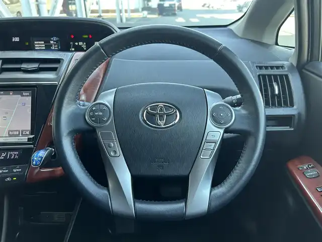 トヨタ プリウス α S ツーリングセレクション 静岡県 2015(平27)年 6.5万km ホワイトパールクリスタルシャイン 純正8インチナビ(NSZA-X64T)/　AM FM CD DVD Bluetooth SDREC/純正17インチアルミホイール/スマートキー2本/ステアリングスイッチ/ドライブモードセレクト/フロントフォグランプ/パーキングアシスト/黒レザー調シートカバー/フルセグTV/ビルトインETC/バックモニター/LEDオートヘッドライト