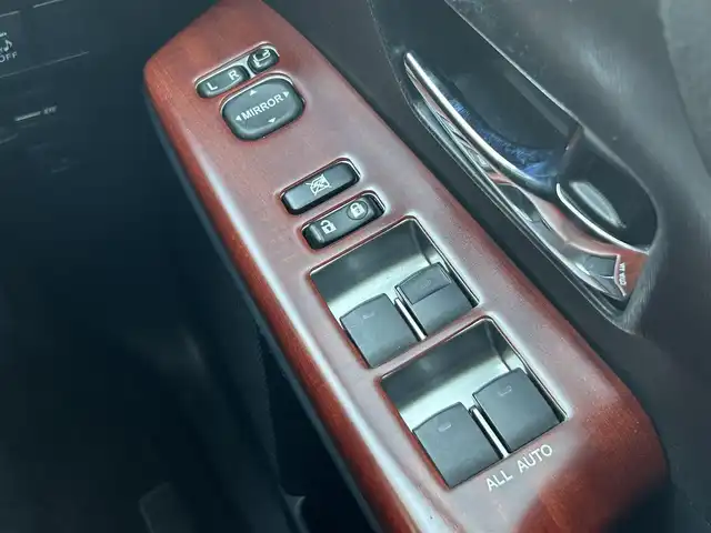 トヨタ プリウス α S ツーリングセレクション 静岡県 2015(平27)年 6.5万km ホワイトパールクリスタルシャイン 純正8インチナビ(NSZA-X64T)/　AM FM CD DVD Bluetooth SDREC/純正17インチアルミホイール/スマートキー2本/ステアリングスイッチ/ドライブモードセレクト/フロントフォグランプ/パーキングアシスト/黒レザー調シートカバー/フルセグTV/ビルトインETC/バックモニター/LEDオートヘッドライト