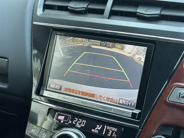 トヨタ プリウス α S ツーリングセレクション 静岡県 2015(平27)年 6.5万km ホワイトパールクリスタルシャイン 純正8インチナビ(NSZA-X64T)/　AM FM CD DVD Bluetooth SDREC/純正17インチアルミホイール/スマートキー2本/ステアリングスイッチ/ドライブモードセレクト/フロントフォグランプ/パーキングアシスト/黒レザー調シートカバー/フルセグTV/ビルトインETC/バックモニター/LEDオートヘッドライト