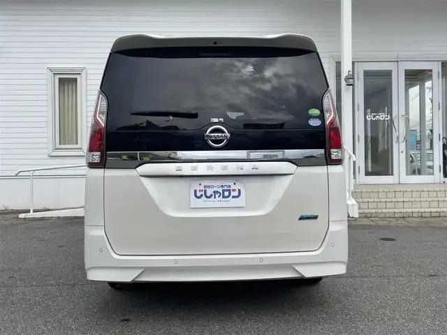日産 セレナ G 富山県 2017(平29)年 11.2万km ブリリアントホワイトパール (株)IDOMが運営する【じしゃロン富山店】の自社ローン専用車両になります。こちらは現金またはオートローンご利用時の価格です。自社ローンご希望の方は別途その旨お申し付け下さい/ホイール有/デジタルミラー/ETC/電動パーキング/パーキングアシスト/後席フリップダウンモニター/アラウンドビューモニター