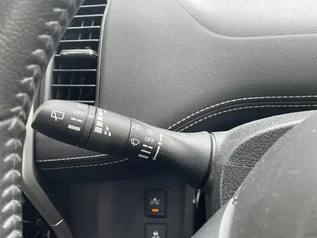 日産 セレナ G 富山県 2017(平29)年 11.2万km ブリリアントホワイトパール (株)IDOMが運営する【じしゃロン富山店】の自社ローン専用車両になります。こちらは現金またはオートローンご利用時の価格です。自社ローンご希望の方は別途その旨お申し付け下さい/ホイール有/デジタルミラー/ETC/電動パーキング/パーキングアシスト/後席フリップダウンモニター/アラウンドビューモニター