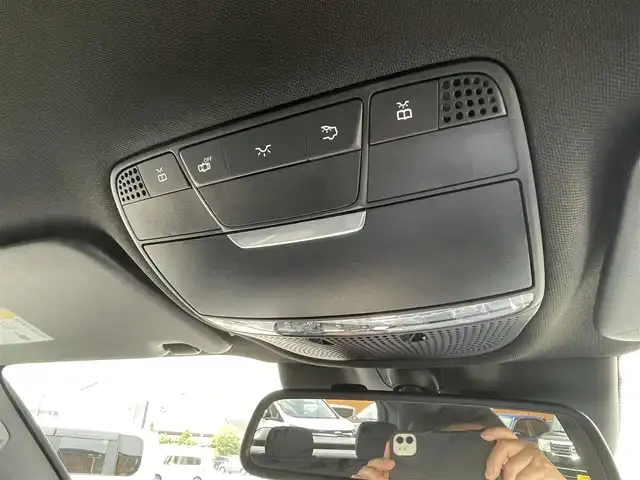 メルセデス・ベンツ ＧＬＣ２５０ 4マチック スポーツ 静岡県 2016(平28)年 7.3万km ポーラホワイト 純正HDDナビ・フルセグTV/360°カメラ/純正19インチアルミホイール/レーダーセーフティパッケージ/レーダークルーズコントロール/パワーバックドア/ハーフレザーシート/前席パワーシート/前席シートヒーター/LEDライト/ビルトインETC/スマートキー2個/プッシュスタート/新車時保証書/取扱説明書