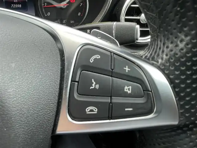 メルセデス・ベンツ ＧＬＣ２５０ 4マチック スポーツ 静岡県 2016(平28)年 7.3万km ポーラホワイト 純正HDDナビ・フルセグTV/360°カメラ/純正19インチアルミホイール/レーダーセーフティパッケージ/レーダークルーズコントロール/パワーバックドア/ハーフレザーシート/前席パワーシート/前席シートヒーター/LEDライト/ビルトインETC/スマートキー2個/プッシュスタート/新車時保証書/取扱説明書