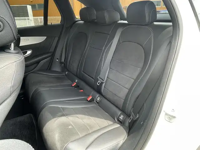 メルセデス・ベンツ ＧＬＣ２５０ 4マチック スポーツ 静岡県 2016(平28)年 7.3万km ポーラホワイト 純正HDDナビ・フルセグTV/360°カメラ/純正19インチアルミホイール/レーダーセーフティパッケージ/レーダークルーズコントロール/パワーバックドア/ハーフレザーシート/前席パワーシート/前席シートヒーター/LEDライト/ビルトインETC/スマートキー2個/プッシュスタート/新車時保証書/取扱説明書