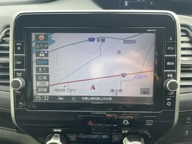 日産 セレナ ハイウェイスター Vセレクション 和歌山県 2018(平30)年 5.6万km ダイヤモンドブラック 純正9インチナビ/（BT/CD/DVD)/フルセグTV/アラウンドビューモニター/純正後席用フリップダウンモニター/両側パワースライドドア/ハンズフリーオートスライドドア/セーフティパックB/・エマージェンシーブレーキ/・車線逸脱防止支援システム/・プロパイロット（自動運転技術）/・アラウンドビューモニター/・スマートルームミラー/・踏み間違え防止アシスト/・標識認識機能/・ふらつき警報/・電動パーキングブレーキ/ソナー/純正フロアマット/ETC/ドアバイザー/LEDオートヘッドライト/フォグランプ