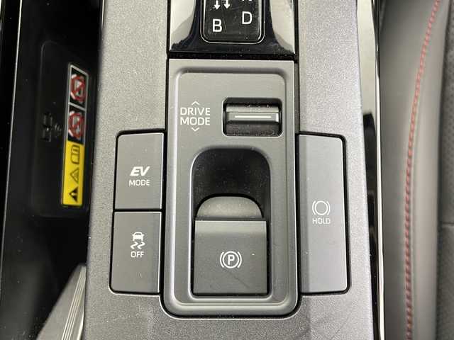 トヨタ プリウス Z 鹿児島県 2023(令5)年 2.7万km アティチュードブラックマイカ 全方位カメラ/純正ナビ付ディスプレイオーディオ/（フルセグ/Bluetooth）/モデリスタエアロ（フロント/サイド/リア）/ビルドインETC2.0/デジタルインナーミラー/パノラミックビューモニター/合皮レザーシート/パワーシート/シートヒーター/シートメモリー/トヨタセーフティーセンス/レーダークルーズコントロール/レーンキープアシスト/パワーバックドア/ワイヤレス充電/AC１００V/ブラインドスポットモニター/オートライト/オートマチックハイビーム/LEDヘッドライト/ステアリングスイッチ
