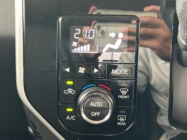 トヨタ タンク カスタムG－T 茨城県 2019(平31)年 2.3万km ホワイト/シルバーM 純正ナビ　/‐BT/CD/純正ＡＷ　/ＥＴＣ　/クルーズコントロール/ドライブレコーダ前方　/両側パワースライドドア　/バックカメラ　/コーナーセンサー前後　/ＬＥＤライト　/スマートキー　/アイドリングストップ　/衝突軽減システム　/盗難防止装置