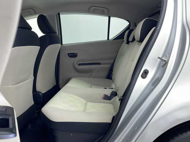 トヨタ アクア S 鹿児島県 2013(平25)年 4.4万km シルバーM 純正フロアマット/オートエアコン/Bluetooth/社外オーディオ/CD/FM/AM/集中ドアロック/ETC