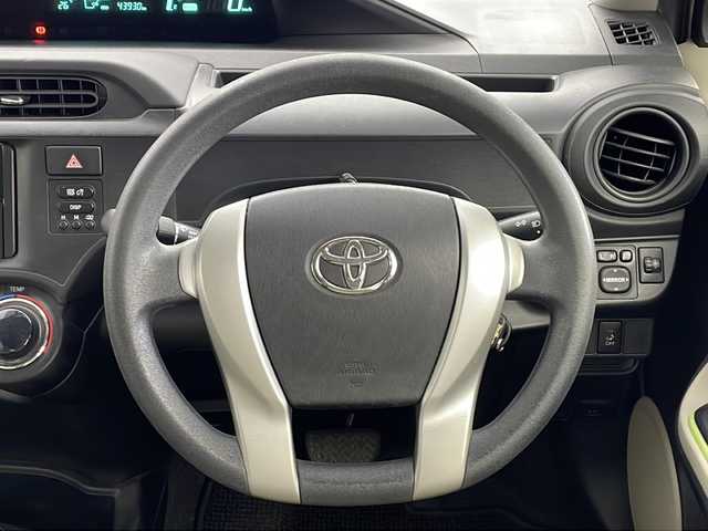 トヨタ アクア S 鹿児島県 2013(平25)年 4.4万km シルバーM 純正フロアマット/オートエアコン/Bluetooth/社外オーディオ/CD/FM/AM/集中ドアロック/ETC