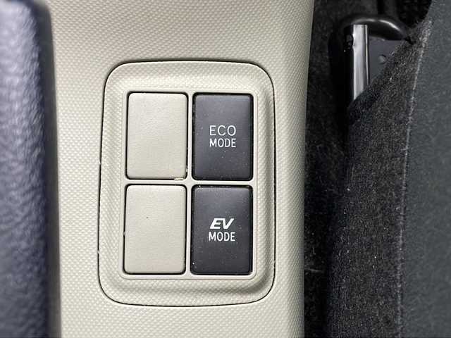 トヨタ アクア S 鹿児島県 2013(平25)年 4.4万km シルバーM 純正フロアマット/オートエアコン/Bluetooth/社外オーディオ/CD/FM/AM/集中ドアロック/ETC