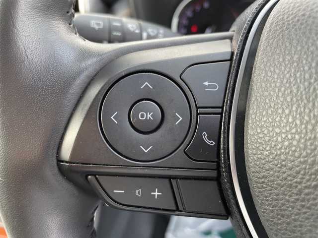 トヨタ ＲＡＶ４ アドベンチャー 熊本県 2020(令2)年 6.1万km アティチュードブラックマイカ 純正ナビ/・AM/FM/CD/DVD/BT/SD/・フルセグTV/・バックカメラ/デジタルインナーミラー/トヨタセーフティセンス/・レーダークルーズコントロール/・プリクラッシュセーフティ/・レーントレーシングアシスト/・ロードサインアシスト/・オートマチックハイビーム/・パーキングサポートブレーキ/ブラインドスポットモニター/電動パーキングブレーキ/・ブレーキホールド/革巻きステアリング/・ハンドルヒーター/・ステアリングスイッチ/革シート/・D席パワーシート/・前席シートクーラー/ヒーター/ビルトインETC/後席充電ポート/前方ドライブレコーダー/ルーフレール/純正19インチAW/純正フロアマット/ドアバイザー/プッシュスタート/・スマートキー/４WD