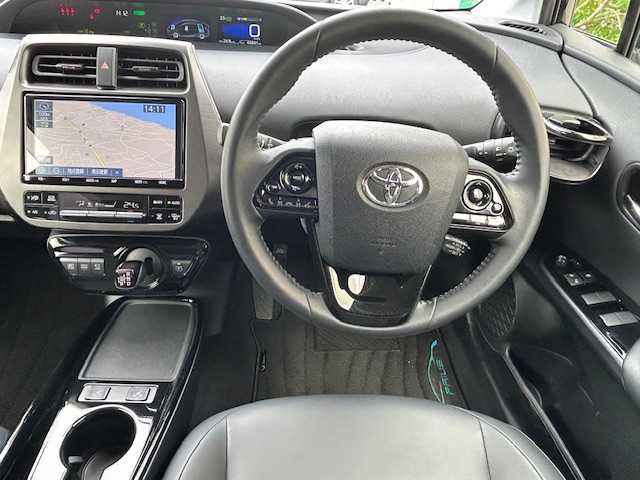 トヨタ プリウス A ツーリングセレ ブラックED 茨城県 2022(令4)年 4.7万km プレシャスブラックパール 純正ＳＤナビ　/-BT/CD/AM/FM/フルセグTV/レーダークルーズコントロール　/ドライブレコーダー前後　/ＥＴＣ　/デジタルインナーミラー　/ブラインドスポットモニター　/全方位カメラ　/D席パワーシート　/D席・N席シートヒーター　/コーナーセンサー前後/プッシュスタート/純正17インチアルミホイール/純正フロアマット/パワーステアリング/パワーウィンドウ