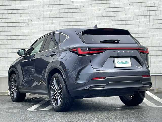 レクサス ＮＸ 350h 山形県 2024(令6)年 1.9万km ソニッククロム Lexus Safety System＋/・プリクラッシュセーフティ/・レーントレーシングアシスト（ＬＴＡ）/・ITS Connect/・レーダークルーズコントロール/・オートマチックハイビーム（ＡＨＢ）/・ロードサインアシスト（ＲＳＡ）/・先行車発進告知機能（ＴＭＮ）/・ドライバー異常時対応システム/三眼LEDヘッドライト/レザーシート/パノラミックビューモニター/２０インチダークグレーアルミホイール/純正ディスプレイオーディオ/BT.USB.MiraCast/フルセグ/ビルトインETC2.0/純正ドライブレコーダー/パドルシフト/パワーシート/電動パーキングブレーキ/オートホールド/パワーバックドア/タイプC急速充電ポート/プッシュスタート/スマートキーｘ２/カードキーｘ１/スタッドレスタイヤ積込み