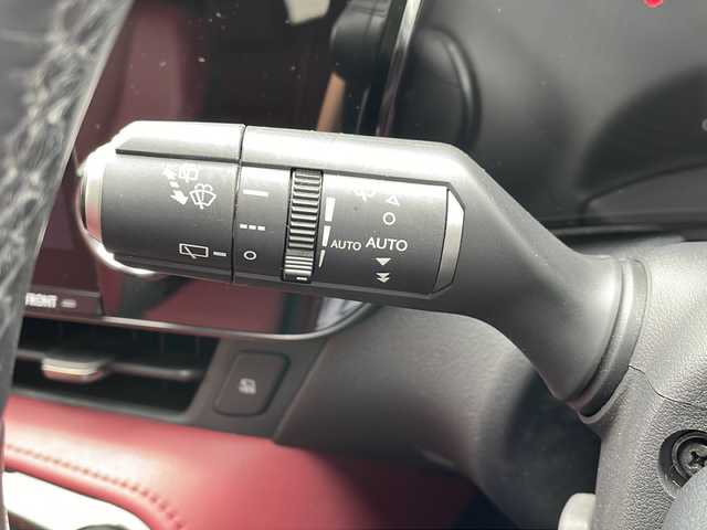 レクサス ＮＸ 350h 山形県 2024(令6)年 1.9万km ソニッククロム Lexus Safety System＋/・プリクラッシュセーフティ/・レーントレーシングアシスト（ＬＴＡ）/・ITS Connect/・レーダークルーズコントロール/・オートマチックハイビーム（ＡＨＢ）/・ロードサインアシスト（ＲＳＡ）/・先行車発進告知機能（ＴＭＮ）/・ドライバー異常時対応システム/三眼LEDヘッドライト/レザーシート/パノラミックビューモニター/２０インチダークグレーアルミホイール/純正ディスプレイオーディオ/BT.USB.MiraCast/フルセグ/ビルトインETC2.0/純正ドライブレコーダー/パドルシフト/パワーシート/電動パーキングブレーキ/オートホールド/パワーバックドア/タイプC急速充電ポート/プッシュスタート/スマートキーｘ２/カードキーｘ１/スタッドレスタイヤ積込み