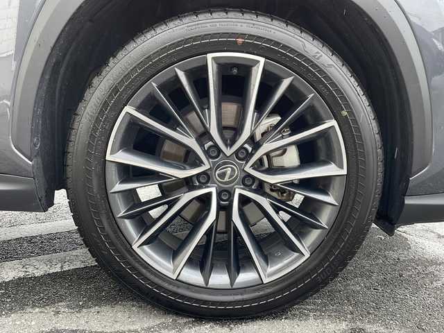 レクサス ＮＸ 350h 山形県 2024(令6)年 1.9万km ソニッククロム Lexus Safety System＋/・プリクラッシュセーフティ/・レーントレーシングアシスト（ＬＴＡ）/・ITS Connect/・レーダークルーズコントロール/・オートマチックハイビーム（ＡＨＢ）/・ロードサインアシスト（ＲＳＡ）/・先行車発進告知機能（ＴＭＮ）/・ドライバー異常時対応システム/三眼LEDヘッドライト/レザーシート/パノラミックビューモニター/２０インチダークグレーアルミホイール/純正ディスプレイオーディオ/BT.USB.MiraCast/フルセグ/ビルトインETC2.0/純正ドライブレコーダー/パドルシフト/パワーシート/電動パーキングブレーキ/オートホールド/パワーバックドア/タイプC急速充電ポート/プッシュスタート/スマートキーｘ２/カードキーｘ１/スタッドレスタイヤ積込み