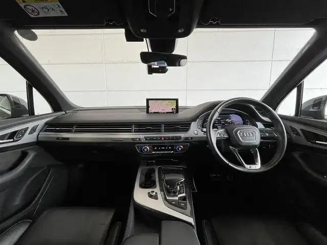 アウディ Ｑ７ 45TFSIクワトロアダプティブエアサスペンション 山形県 2020(令2)年 2.5万km グレー Sラインパッケージ/7シーターパッケージ/4ゾーンデラックスオートマチックエアコンディショナー/シートヒーター（フロント/リヤ/純正ナビ/360°カメラ/フルセグTV/アダプティブクルーズコントロール/ドライブレコーダー/ブラインドスポットモニター/レーンキープアシスト/レインセンサー/パドルシフト