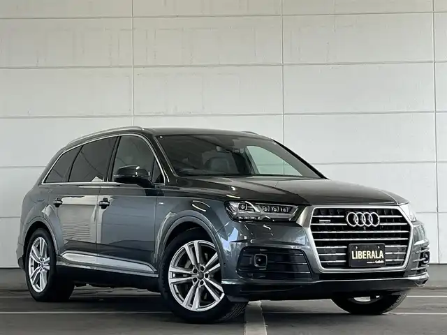 アウディ Ｑ７ 45TFSIクワトロアダプティブエアサスペンション 山形県 2020(令2)年 2.5万km グレー Sラインパッケージ/7シーターパッケージ/4ゾーンデラックスオートマチックエアコンディショナー/シートヒーター（フロント/リヤ/純正ナビ/360°カメラ/フルセグTV/アダプティブクルーズコントロール/ドライブレコーダー/ブラインドスポットモニター/レーンキープアシスト/レインセンサー/パドルシフト