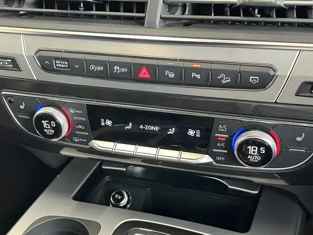 アウディ Ｑ７ 45TFSIクワトロアダプティブエアサスペンション 山形県 2020(令2)年 2.5万km グレー Sラインパッケージ/7シーターパッケージ/4ゾーンデラックスオートマチックエアコンディショナー/シートヒーター（フロント/リヤ/純正ナビ/360°カメラ/フルセグTV/アダプティブクルーズコントロール/ドライブレコーダー/ブラインドスポットモニター/レーンキープアシスト/レインセンサー/パドルシフト