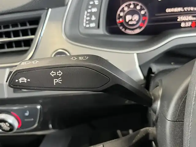 アウディ Ｑ７ 45TFSIクワトロアダプティブエアサスペンション 山形県 2020(令2)年 2.5万km グレー Sラインパッケージ/7シーターパッケージ/4ゾーンデラックスオートマチックエアコンディショナー/シートヒーター（フロント/リヤ/純正ナビ/360°カメラ/フルセグTV/アダプティブクルーズコントロール/ドライブレコーダー/ブラインドスポットモニター/レーンキープアシスト/レインセンサー/パドルシフト