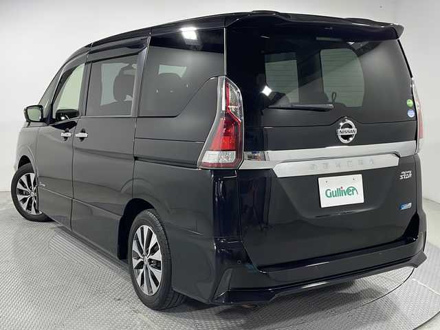 日産 セレナ ハイウェイスター G 広島県 2016(平28)年 6.1万km ダイヤモンドブラック 純正９型ナビ/Blu-ray/後席フリップダウンモニター/アラウンドビューモニター/シートヒーター/両側パワースライドドア/クルーズコントロール/ETC/衝突軽減/LEDヘッドライト/コーナーセンサー/フォグランプ/踏み間違い防止/レーンキープアシスト/純正16インチアルミホイール(195/60/R16)/エアバッグ(運転席/助手席/サイド/カーテン)