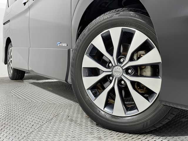 日産 セレナ ハイウェイスター G 広島県 2016(平28)年 6.1万km ダイヤモンドブラック 純正９型ナビ/Blu-ray/後席フリップダウンモニター/アラウンドビューモニター/シートヒーター/両側パワースライドドア/クルーズコントロール/ETC/衝突軽減/LEDヘッドライト/コーナーセンサー/フォグランプ/踏み間違い防止/レーンキープアシスト/純正16インチアルミホイール(195/60/R16)/エアバッグ(運転席/助手席/サイド/カーテン)