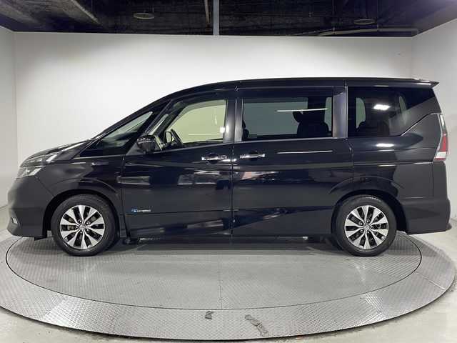 日産 セレナ ハイウェイスター G 広島県 2016(平28)年 6.1万km ダイヤモンドブラック 純正９型ナビ/Blu-ray/後席フリップダウンモニター/アラウンドビューモニター/シートヒーター/両側パワースライドドア/クルーズコントロール/ETC/衝突軽減/LEDヘッドライト/コーナーセンサー/フォグランプ/踏み間違い防止/レーンキープアシスト/純正16インチアルミホイール(195/60/R16)/エアバッグ(運転席/助手席/サイド/カーテン)