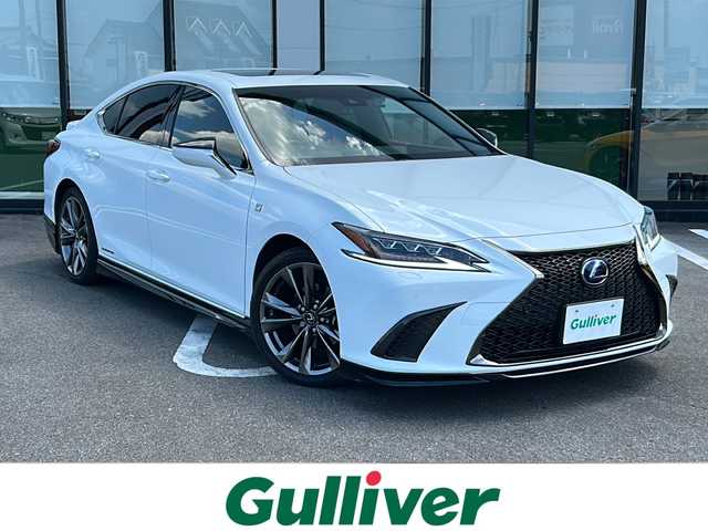 レクサス ＥＳ 300h Fスポーツ 岐阜県 2019(平31)年 6.8万km ホワイトノーヴァガラスフレーク 登録時走行距離68512km/TRDエアロ/サンルーフ/赤革シート/ディスプレイオーディオ/バックモニター/フルセグＴＶ/クルーズコントロール/純正フロアマット/純正アルミホイール/スマートキー/プッシュスタート/スペアキー/ステアリングヒーター/レザーシート/シートヒーター/エアシート/衝突被害軽減システム/LEDヘッドライト/オートライト/フォグランプ/オートマチックハイビーム/ＥＴＣ