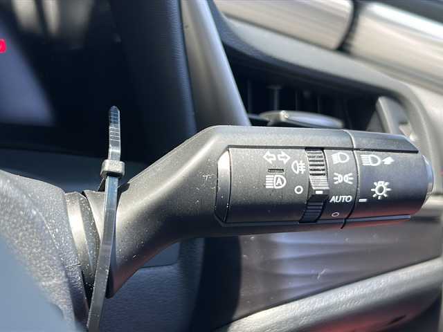 レクサス ＥＳ 300h Fスポーツ 岐阜県 2019(平31)年 6.8万km ホワイトノーヴァガラスフレーク 登録時走行距離68512km/TRDエアロ/サンルーフ/赤革シート/ディスプレイオーディオ/バックモニター/フルセグＴＶ/クルーズコントロール/純正フロアマット/純正アルミホイール/スマートキー/プッシュスタート/スペアキー/ステアリングヒーター/レザーシート/シートヒーター/エアシート/衝突被害軽減システム/LEDヘッドライト/オートライト/フォグランプ/オートマチックハイビーム/ＥＴＣ