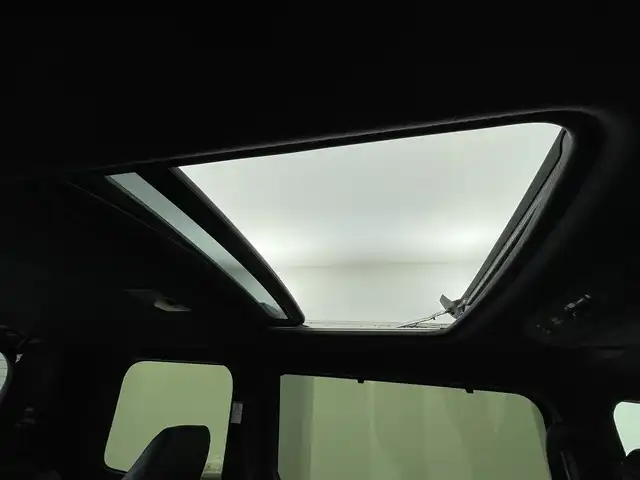 トヨタ エスクァイア Gi 千葉県 2019(平31)年 7.8万km ホワイトパールクリスタルシャイン Wサンルーフ/セーフティセンスC（衝突回避支援パッケージ）/・プリクラッシュセーフティシステム/・レーンディパーチャーアラート/・オートマチックハイビーム/・先行車発進告知機能/社外7インチナビ/・CD/DVD再生/・バックカメラ/・フルセグTV/両側パワースライドドア/合皮レザーシート/前後コーナーセンサー/LEDヘッドライト/社外ETC