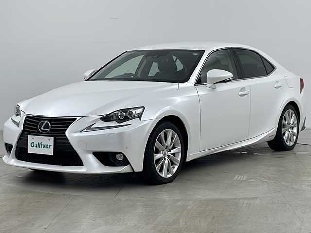 レクサス ＩＳ 300h バージョンL 道央・札幌 2015(平27)年 7.8万km ソニッククォーツ ・4WD/・純正ナビ（TV＆CD＆DVD＆BT）/・バックカメラ/・レクサスセーフティセンス/・クルーズコントロール/・ブラインドスポットモニター/・レザーシート/・シートヒーター/・エアシート/・ハンドルヒーター/・社外ドライブレコーダー/・ビルトインETC/・パワーシート/・LEDヘッドライト/・スマートキー