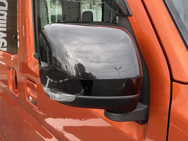 ダイハツ アトレー バン RS 三重県 2022(令4)年 1.2万km トニコオレンジメタリック ワンオーナー/♪ターボ　/♪４WD/♪登録時走行距離12084km/♪スマートアシスト/　・衝突警報機能(対車両・対歩行者)/　・衝突回避支援ブレーキ機能(対車両・対歩行者)/　・ブレーキ制御付後発進抑制機能(前方・後方)/　・車線逸脱警報機能/　・車線逸脱抑制制御機能/　・路側逸脱警報機能/　・ふらつき警報/　・先行車発進のお知らせ/　・アダプティブクルーズコントロール/　・レーンキープコントロール(LKC)/　・オートハイビーム(AHB)/　・アダプティブドライビングビーム(ADB)/♪純正ナビ/　・フルセグTV・Bluetooth/　・USB・DVD再生・CD録音/♪バックガイドカメラ/♪両側パワースライドドア/♪(2WD・４WD)切り替えスイッチ/♪コーナーセンサー/♪スマートキーx２/♪プッシュスタート/♪ルーフコンソール/♪LEDヘッドライト/♪LEDフォグライト/♪オートライト/♪ドライブレコーダー(ナビ連動)/♪ビルトインETC/♪ステアリングスイッチ/♪電動格納ミラー/♪ウィンカーミラー/♪フロアマット/♪アイドリングストップ/♪ドアバイザー/♪スペアタイヤ/♪横滑り防止機能