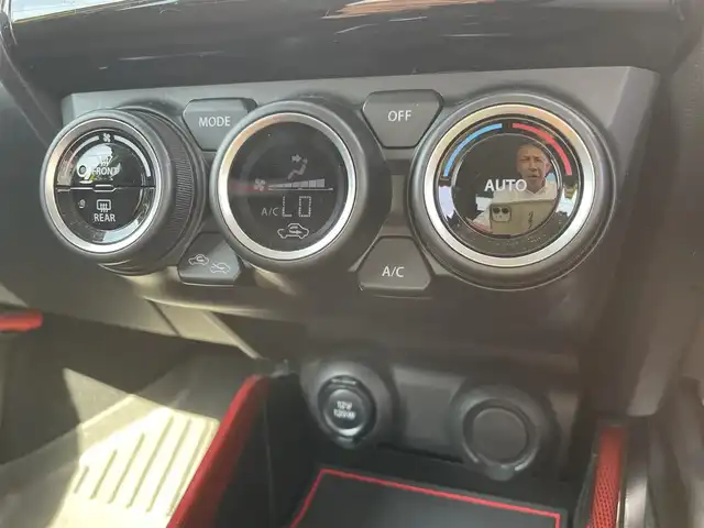 スズキ スイフト スポーツ 群馬県 2022(令4)年 1.5万km チャンピオンイエロー ワンオーナー/6F/スズキセーフティサポート/・デュアルセンサーブレーキサポート/・後退時ブレーキサポート/・誤発進抑制機能/・後方誤発進抑止機能/・車線逸脱警報機能/・車線逸脱抑制機能/・ふらつき警報機能/・標識認識機能/・アダプティブクルーズコントロール/・ブラインドスポットモニター/・リヤクロストラフィックアラート/・先行車発進お知らせ機能/LEDヘッドライト/オートライト/革巻きステアリング/ステアリングリモコン/運転席シートヒーター/電動格納ウィンカーミラー/ETC/フロアマット/取扱説明書/保証書/スペアキー