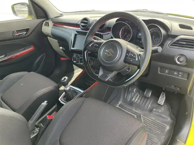 スズキ スイフト スポーツ 群馬県 2022(令4)年 1.5万km チャンピオンイエロー ワンオーナー/6F/スズキセーフティサポート/・デュアルセンサーブレーキサポート/・後退時ブレーキサポート/・誤発進抑制機能/・後方誤発進抑止機能/・車線逸脱警報機能/・車線逸脱抑制機能/・ふらつき警報機能/・標識認識機能/・アダプティブクルーズコントロール/・ブラインドスポットモニター/・リヤクロストラフィックアラート/・先行車発進お知らせ機能/LEDヘッドライト/オートライト/革巻きステアリング/ステアリングリモコン/運転席シートヒーター/電動格納ウィンカーミラー/ETC/フロアマット/取扱説明書/保証書/スペアキー