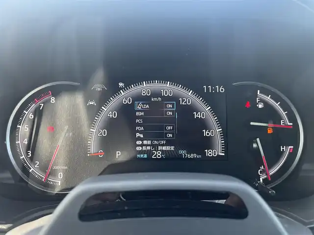 トヨタ ヴォクシー S－Z 愛媛県 2023(令5)年 1.8万km アティチュードブラックマイカ 純正10.5型ナビ/R14型後席天吊モニター/快適利便/両側電動スライドドア/左側ハンズフリースライド/トヨタセーフティセンス/レーダークルーズコントロール/ブラインドスポットモニター/電動リアゲート/クリアランスソナー/ETC2.0/バックカメラ/ステアリングヒーター/電動パーキングブレーキ/AutoHold/タイプC/HDMI入力端子/現状サマー(純正AW)(205/55/R17)/TOYOTIRES PROXES R60