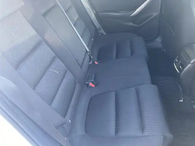 マツダ アテンザ ワゴン XD 愛知県 2013(平25)年 11.6万km スノーフレイクホワイトパールマイカ スマートシティブレーキサポート/ブラインドスポットモニタリング/車線逸脱警報機能/純正ナビTV/DVDビデオ＆CD/地デジ フルセグ/Bluetoothオーディオ/レーダークルーズコントロール/バックカメラ/ステアリングスイッチ/インテリジェントキー2ケ/プッシュスタート/キセノンヘッドライト/オートライト/スマートインETC/アルミ付きスタッドレスタイヤ積込み/保証書取説有り