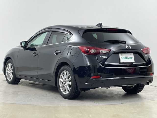 マツダ アクセラ スポーツ 15S 道央・札幌 2017(平29)年 2.6万km ジェットブラックマイカ ・４ＷＤ　/・純正ＳＤナビ/・CD/DVD/USB/AUX/フルセグTV/BT接続）/・スマートシティブレーキサポート　/・ブラインドスポットモニター　/・ステアリングスイッチ　/・クルーズコントロール　/・ＭＴモード付ＡＴ　/・純正エンジンスターター　/・バックカメラ/・横滑り防止装置/・プッシュスタート/・スマートキー/・ドアバイザー/・純正フロアマット/・電動格納ミラー/・ウィンカーミラー/・積込冬タイヤ社外AWセット