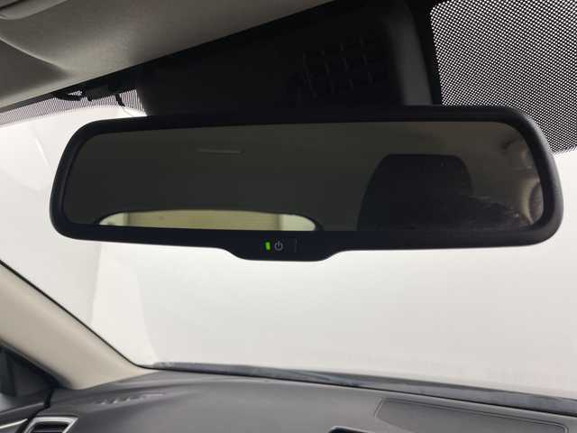 マツダ アクセラ スポーツ 15S 道央・札幌 2017(平29)年 2.6万km ジェットブラックマイカ ・４ＷＤ　/・純正ＳＤナビ/・CD/DVD/USB/AUX/フルセグTV/BT接続）/・スマートシティブレーキサポート　/・ブラインドスポットモニター　/・ステアリングスイッチ　/・クルーズコントロール　/・ＭＴモード付ＡＴ　/・純正エンジンスターター　/・バックカメラ/・横滑り防止装置/・プッシュスタート/・スマートキー/・ドアバイザー/・純正フロアマット/・電動格納ミラー/・ウィンカーミラー/・積込冬タイヤ社外AWセット