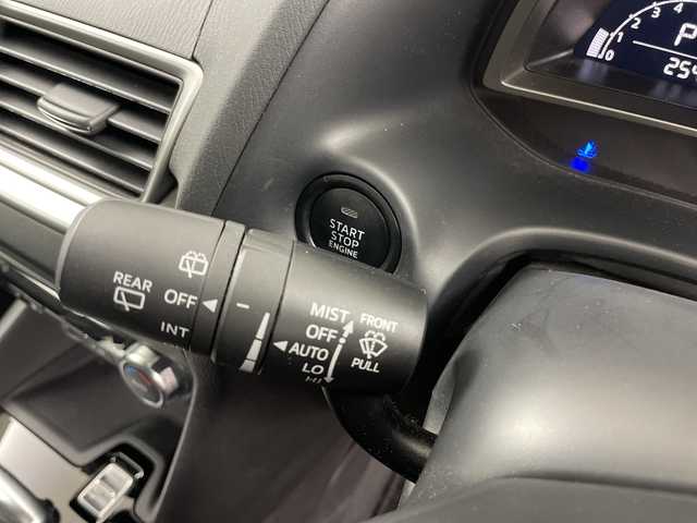 マツダ アクセラ スポーツ 15S 道央・札幌 2017(平29)年 2.6万km ジェットブラックマイカ ・４ＷＤ　/・純正ＳＤナビ/・CD/DVD/USB/AUX/フルセグTV/BT接続）/・スマートシティブレーキサポート　/・ブラインドスポットモニター　/・ステアリングスイッチ　/・クルーズコントロール　/・ＭＴモード付ＡＴ　/・純正エンジンスターター　/・バックカメラ/・横滑り防止装置/・プッシュスタート/・スマートキー/・ドアバイザー/・純正フロアマット/・電動格納ミラー/・ウィンカーミラー/・積込冬タイヤ社外AWセット