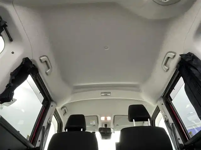 トヨタ ルーミー カスタムG 群馬県 2019(令1)年 3.5万km ブラックマイカ/マゼンダベリーメタリック 禁煙車　純正７インチナビ　トヨタセーフティセンスクルーズコントロール　ドライブレコーダー　Ｂカメラ　両側パワースライドドア　アイドリングストップ　ＬＥＤヘッドライト　ビルトインＥＴＣ　プッシュスタート