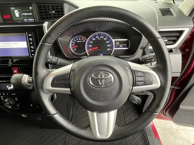 トヨタ ルーミー カスタムG 群馬県 2019(令1)年 3.5万km ブラックマイカ/マゼンダベリーメタリック 禁煙車　純正７インチナビ　トヨタセーフティセンスクルーズコントロール　ドライブレコーダー　Ｂカメラ　両側パワースライドドア　アイドリングストップ　ＬＥＤヘッドライト　ビルトインＥＴＣ　プッシュスタート