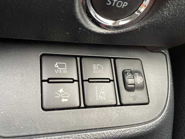 トヨタ シエンタ G 沖縄県 2020(令2)年 3.2万km センシュアルレッドマイカ 純正ナビ・TV・Bluetooth・CD・DVD/全方位カメラ/両側パワースライドドア/オートマチックハイビーム/ステアリングスイッチ/電動格納ミラー/ウィンカーミラー/革巻きステアリング/スマートキー/トヨタセーフティセンス/ETC/ドライブレコーダー