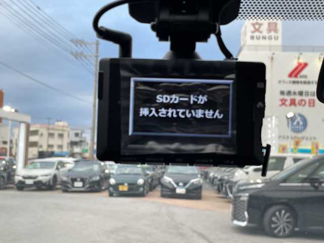 トヨタ シエンタ G 沖縄県 2020(令2)年 3.2万km センシュアルレッドマイカ 純正ナビ・TV・Bluetooth・CD・DVD/全方位カメラ/両側パワースライドドア/オートマチックハイビーム/ステアリングスイッチ/電動格納ミラー/ウィンカーミラー/革巻きステアリング/スマートキー/トヨタセーフティセンス/ETC/ドライブレコーダー