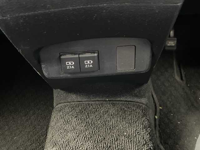 トヨタ シエンタ G 沖縄県 2020(令2)年 3.2万km センシュアルレッドマイカ 純正ナビ・TV・Bluetooth・CD・DVD/全方位カメラ/両側パワースライドドア/オートマチックハイビーム/ステアリングスイッチ/電動格納ミラー/ウィンカーミラー/革巻きステアリング/スマートキー/トヨタセーフティセンス/ETC/ドライブレコーダー