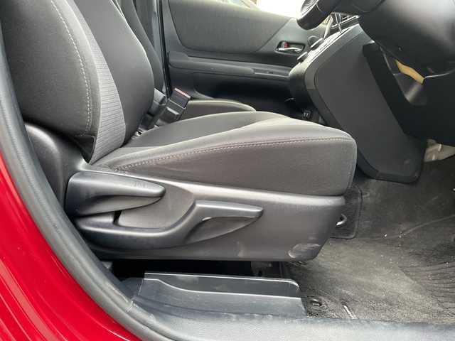 トヨタ シエンタ G 沖縄県 2020(令2)年 3.2万km センシュアルレッドマイカ 純正ナビ・TV・Bluetooth・CD・DVD/全方位カメラ/両側パワースライドドア/オートマチックハイビーム/ステアリングスイッチ/電動格納ミラー/ウィンカーミラー/革巻きステアリング/スマートキー/トヨタセーフティセンス/ETC/ドライブレコーダー